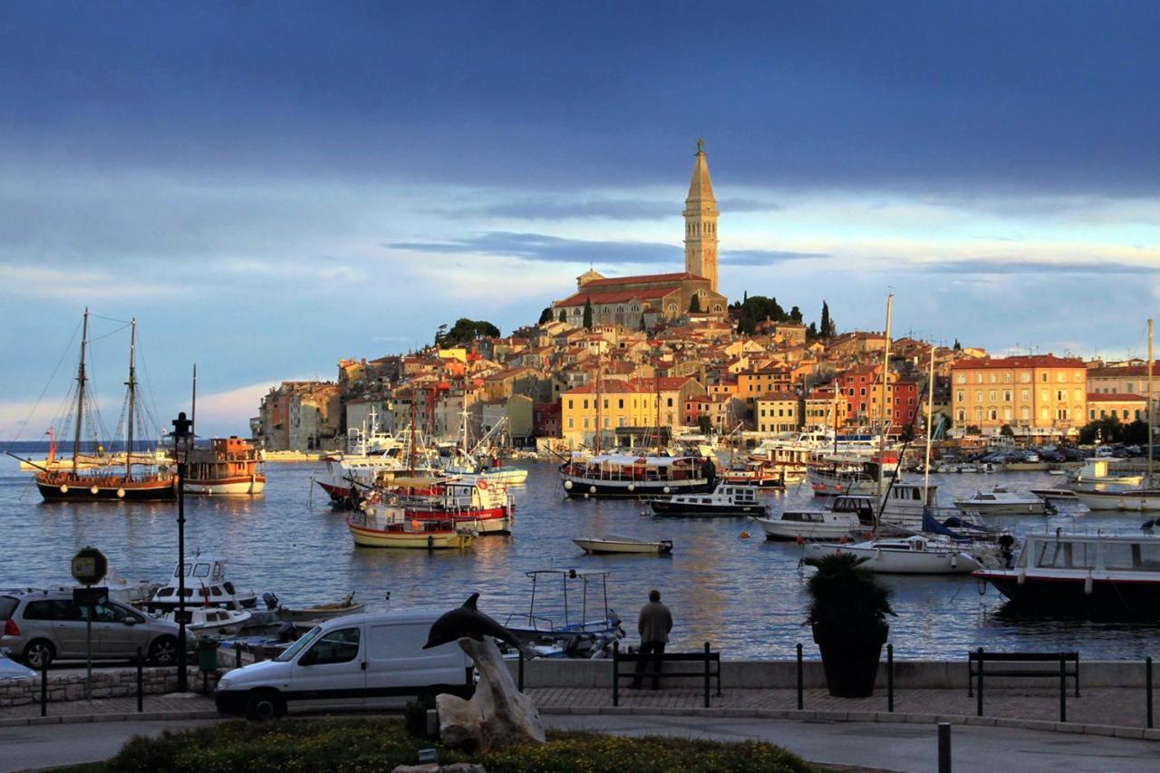 Apartments And Rooms By The Sea Rovinj - 19183 Ngoại thất bức ảnh