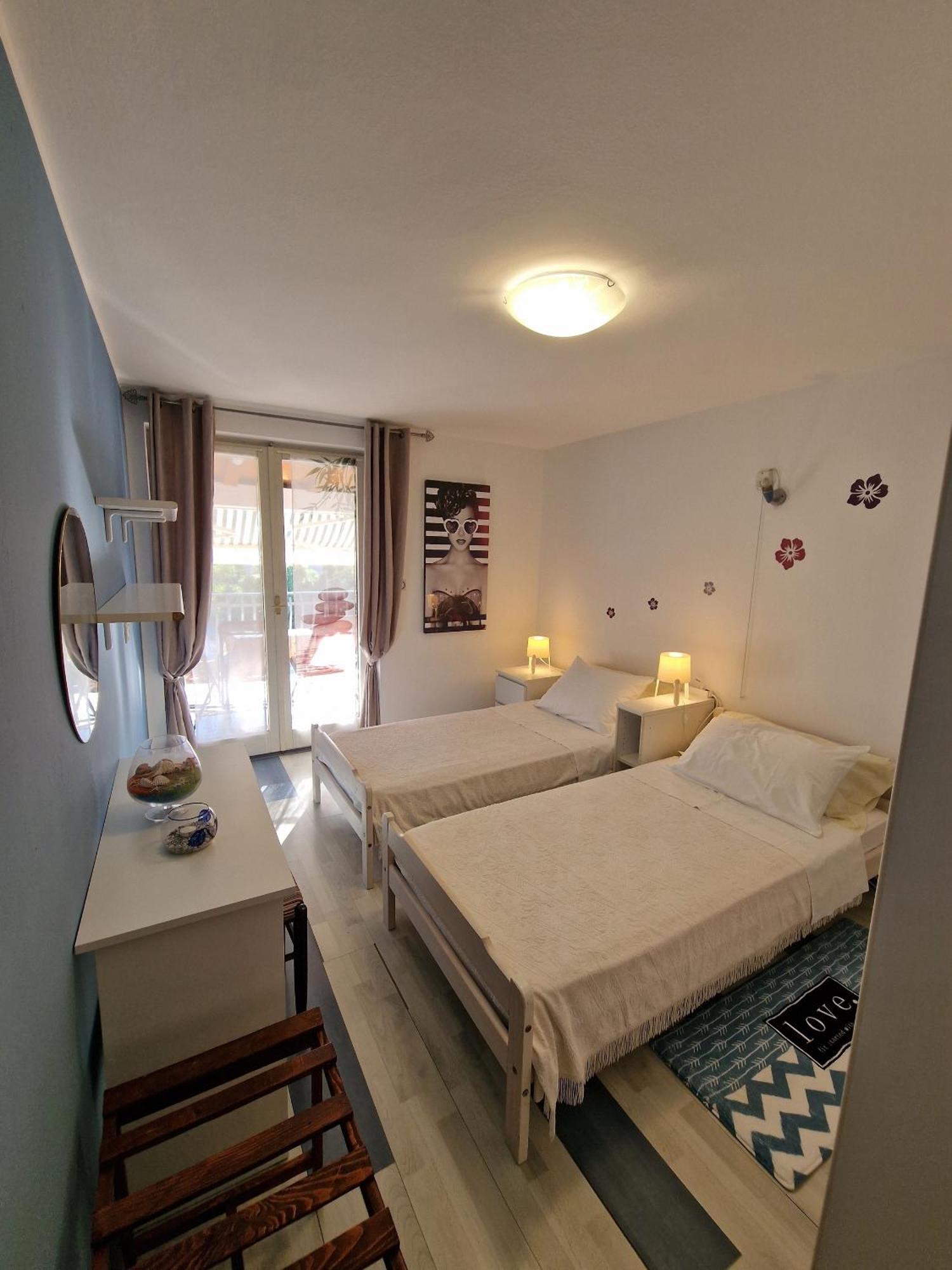 Apartments And Rooms By The Sea Rovinj - 19183 Ngoại thất bức ảnh